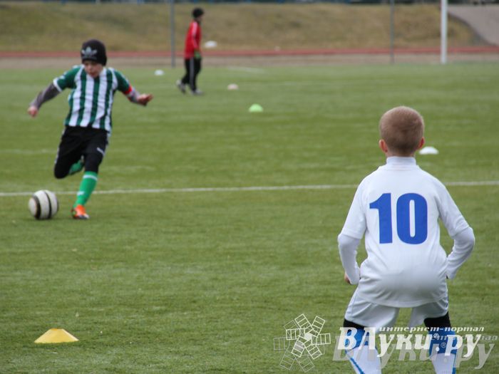 В Великих Луках прошел международный детский турнир по футболу «Наши надежды»