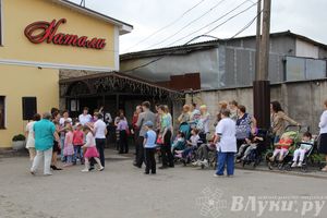 Праздник для детей из социально-реабилитационного центра