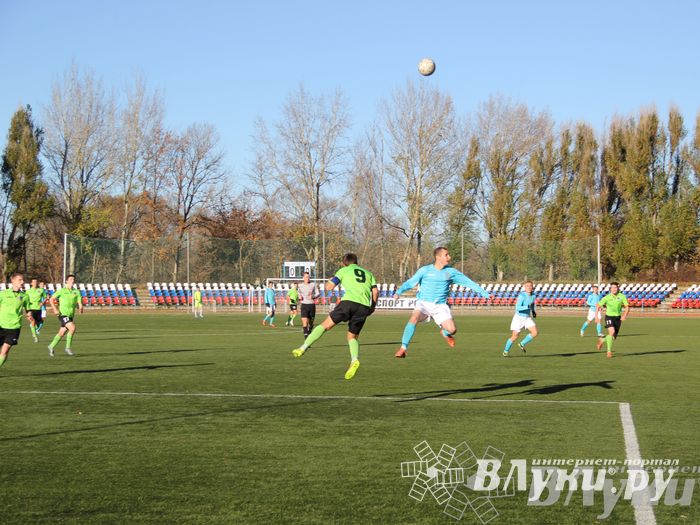 Футбольный матч «Луки-Энергия» — «Карелия» (фото)