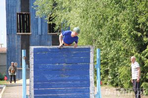 В Великих Луках прошли соревнования среди пожарных