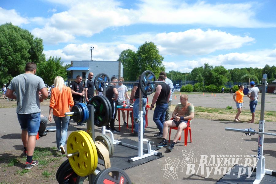 В Великих Луках прошел Всероссийский олимпийский день (фото)