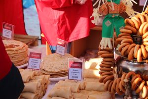 Широко отметили Масленицу в Великих Луках (ФОТО)