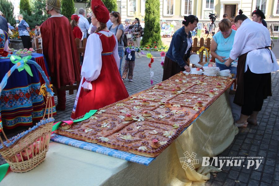 Великолучане празднуют День города (ФОТО)