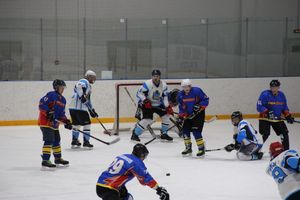 Хоккейная встреча «ЛукиСпорт» — «Барсы» состоялась в «Айсберге» (ФОТО)