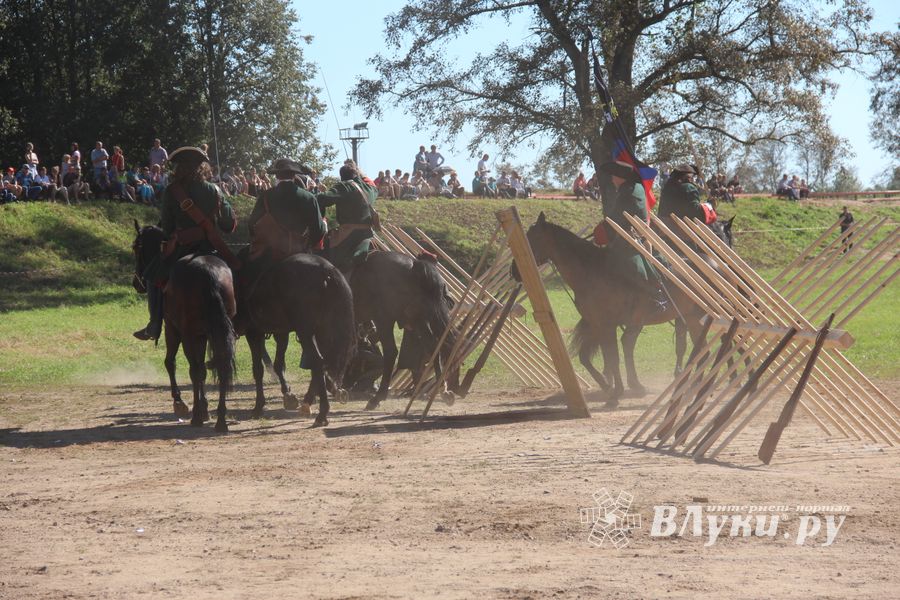 Великолукская Крепость соединила прошлое и настоящее (ФОТО)