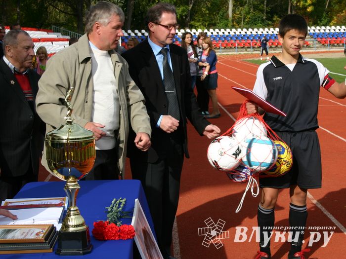 Команда школы №2 стала сильнейшей на турнире памяти М.Ф.Хренова 