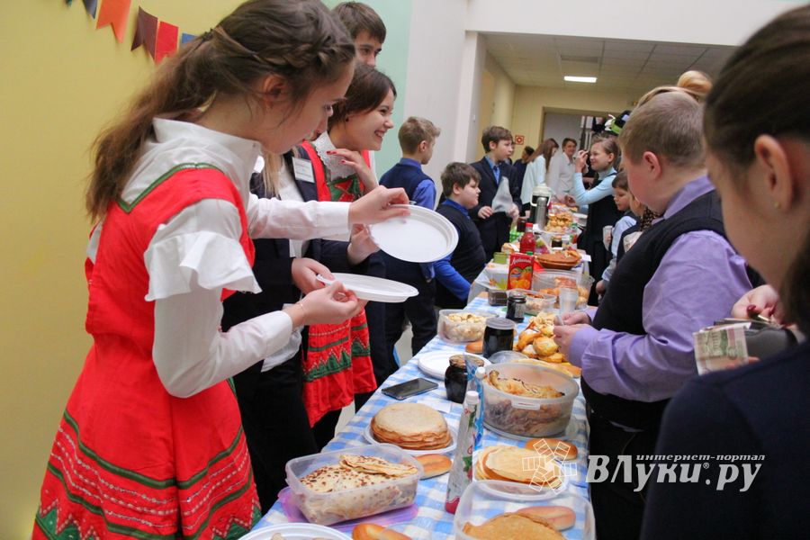 В школе №13 прошли масленичные гулянья (ФОТО)