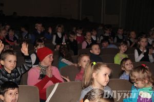 Состоялась премьера спектакля «Однажды в сказке...» (фото)