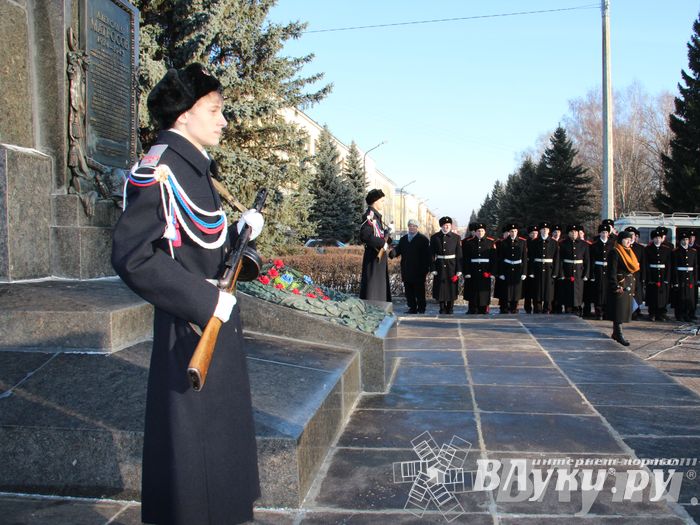 90-летие со дня рождения Александра Матросова. Митинг и возложение цветов к памятнику