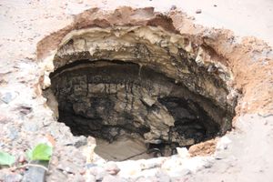 Авария в сетях водопровода на проспекте Гагарина (ФОТО)