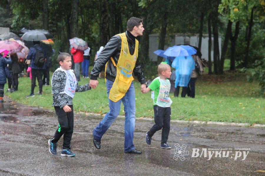 В Великих Луках прошел «Кросс Нации - 2015» (фото)