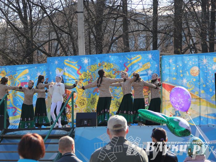 Традиционная весенняя ярмарка прошла в Великих Луках