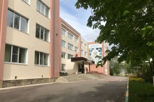 Великолукским школьникам стали раздавать продуктовые наборы (ФОТО)