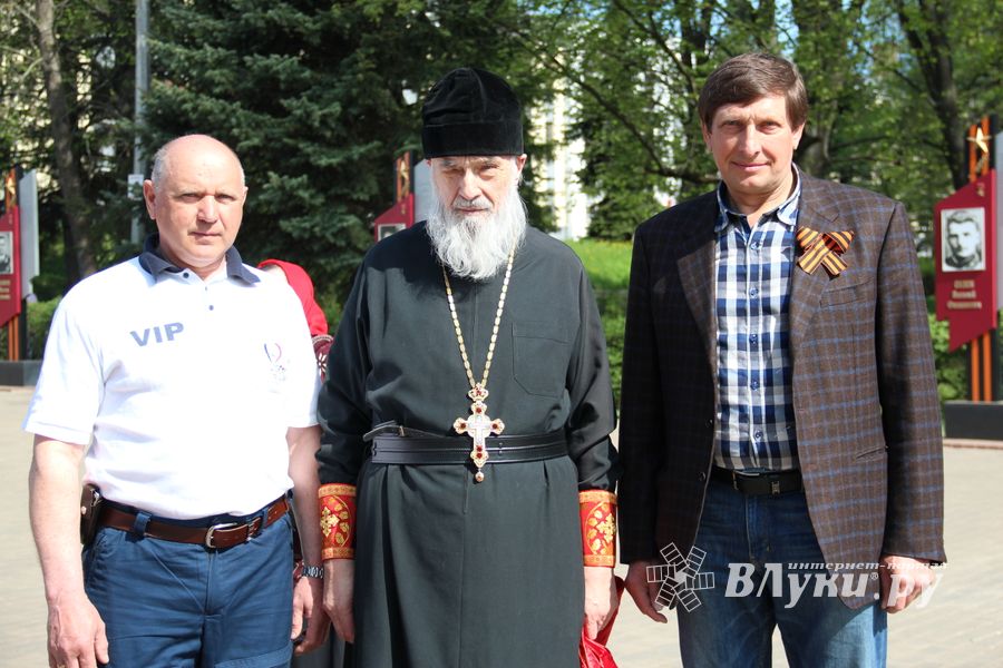 Шар, посвященный 850-летию города, поднялся над Великими Луками (ФОТО)