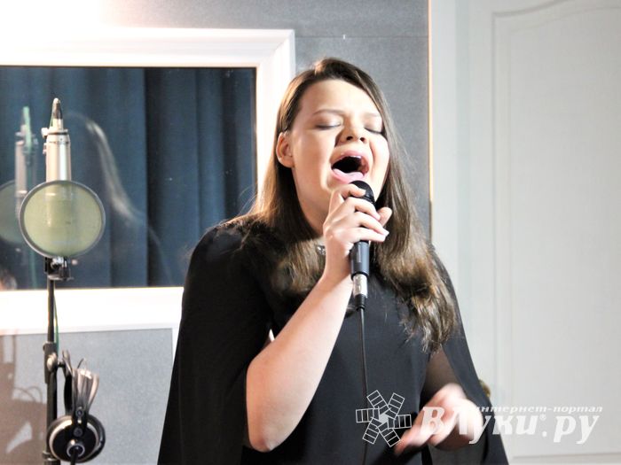 Участники медиапроета «Новые Голоса ДЕТИ на Новом Радио Великие Луки» записали видеоролики (ФОТО)