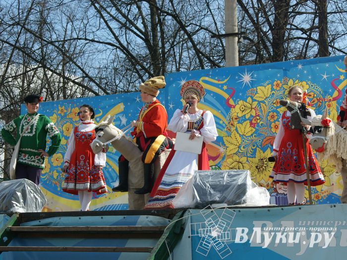 Весенняя ярмарка 2013 прошла в Великих Луках