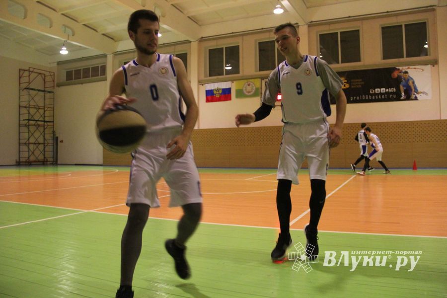 В ВГСХА прошёл мастер-класс по баскетболу (ФОТО)
