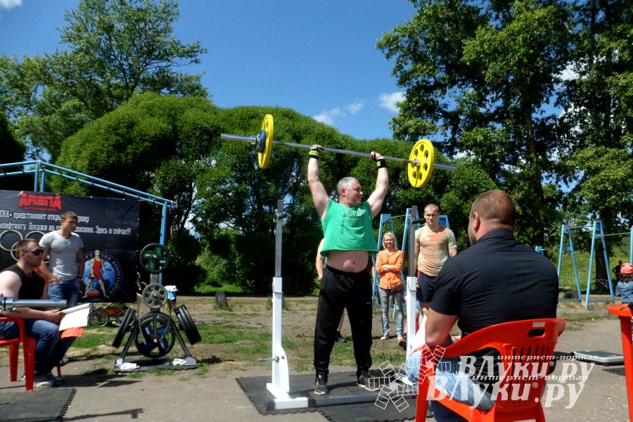 В Великих Луках прошел Всероссийский олимпийский день (фото)