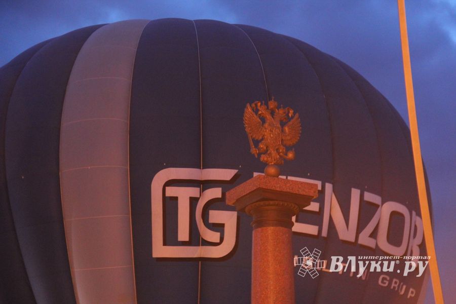 Ночным свечением аэростатов завершилась 24-я Международная встреча воздухоплавателей (ФОТО)