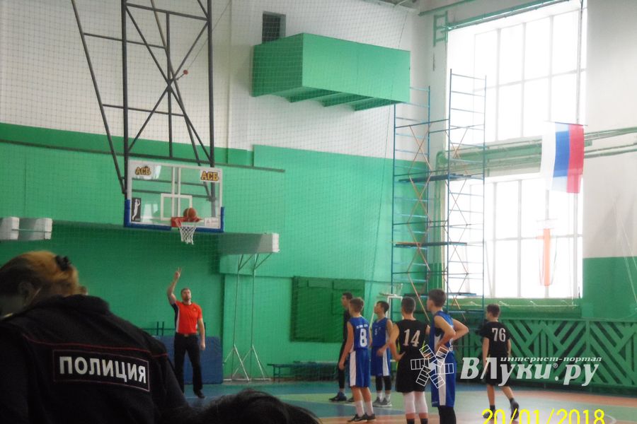 Великолукские баскетболисты будут играть за бронзовые награды