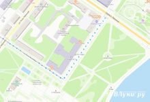 Великолучан просят не парковать автомобили на ул. Р. Люксембург и наб. А. Матросова