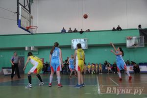 Игра за 3 место СОШ 12, Великие Луки — Гимназия Невель (девушки)