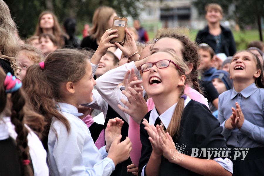 В школе №13 отметили Международный день мира (ФОТО)