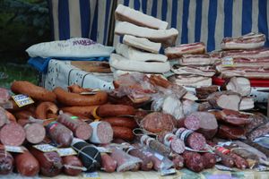 В Великих Луках прошла универсальная осенняя ярмарка (ФОТО)