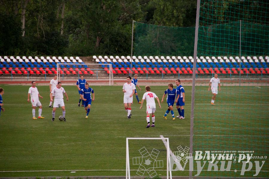 Футбольный матч «Экспресс-2» — «КПРФ»