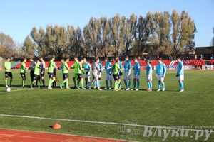 Футбольный матч «Луки-Энергия» — «Карелия» (фото)