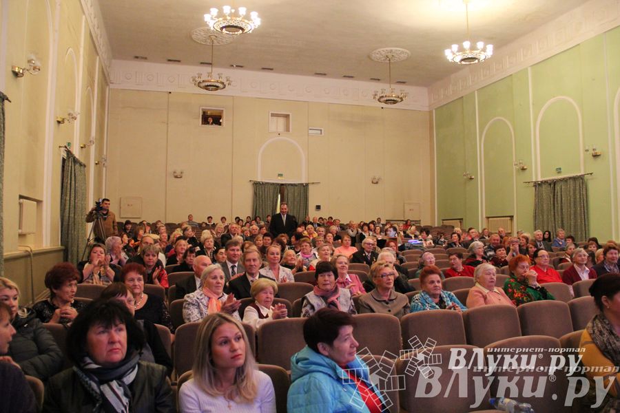 Городской праздничный вечер «Золотая пора» (фото)