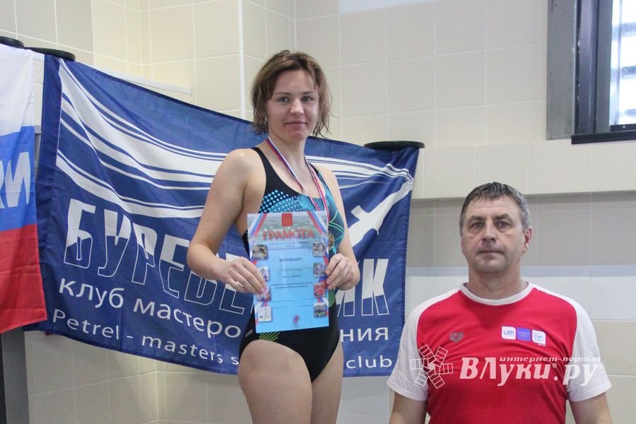 В Великих Луках прошло Первенство города по плаванию (ФОТО)