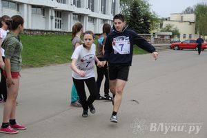 В Великих Луках прошла весенняя городская эстафета (фото)