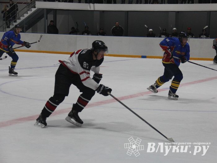 ХК «ЛукиСпорт» разгромила команду Невеля (ФОТО)