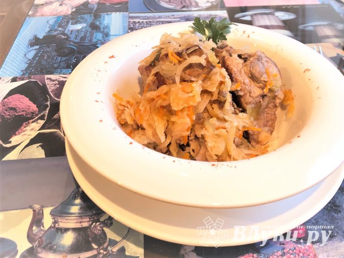 Приближается зима. Время зайти в гости. Точнее – в «Гости»