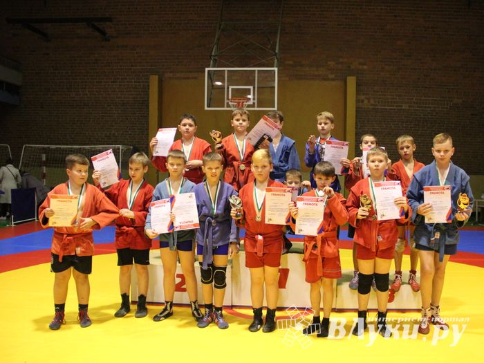 Великолучане завоевали награды турнира по самбо «Память» (ФОТО)