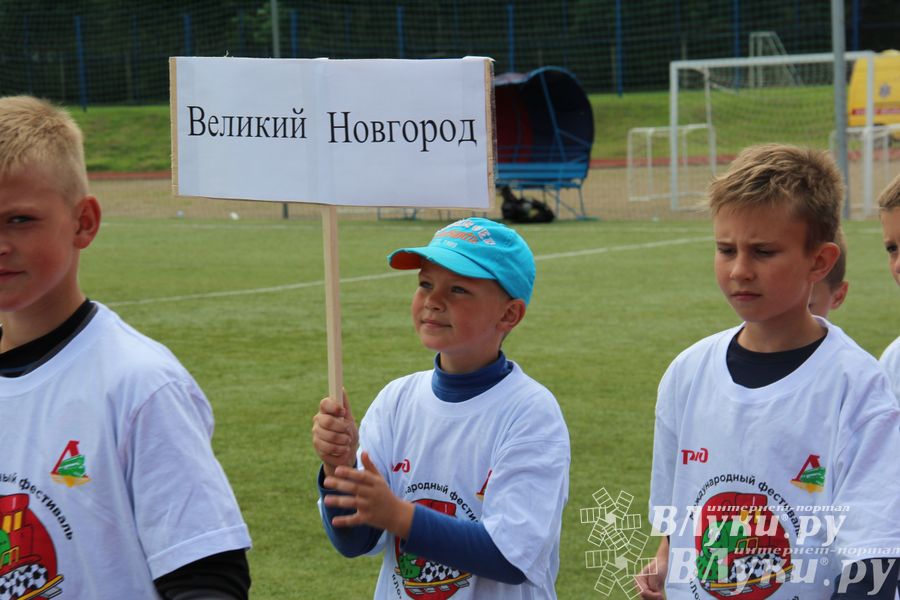 Финальные игры футбольного фестиваля «Локобол-РЖД-2014»