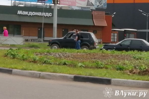 Из-за ДТП на кольце затруднено движение