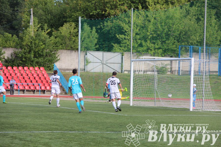 В Великих Луках состоялся матч «Луки-Энергия» — «Звезда» (Санкт-Петербург)