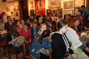 Московские художницы представили великолучана великие города (ФОТО)