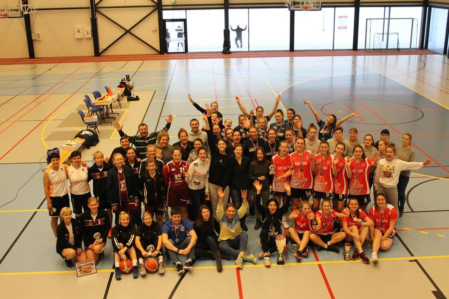 Сиудентки ВЛГАФК привезли награды с интернационального баскетбольного турнира (ФОТО)