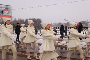 В Великих Луках прошел праздник Масленицы (ФОТО)