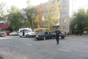 В Великих Луках столкнулись «восьмерка» и «семерка» (ФОТО)