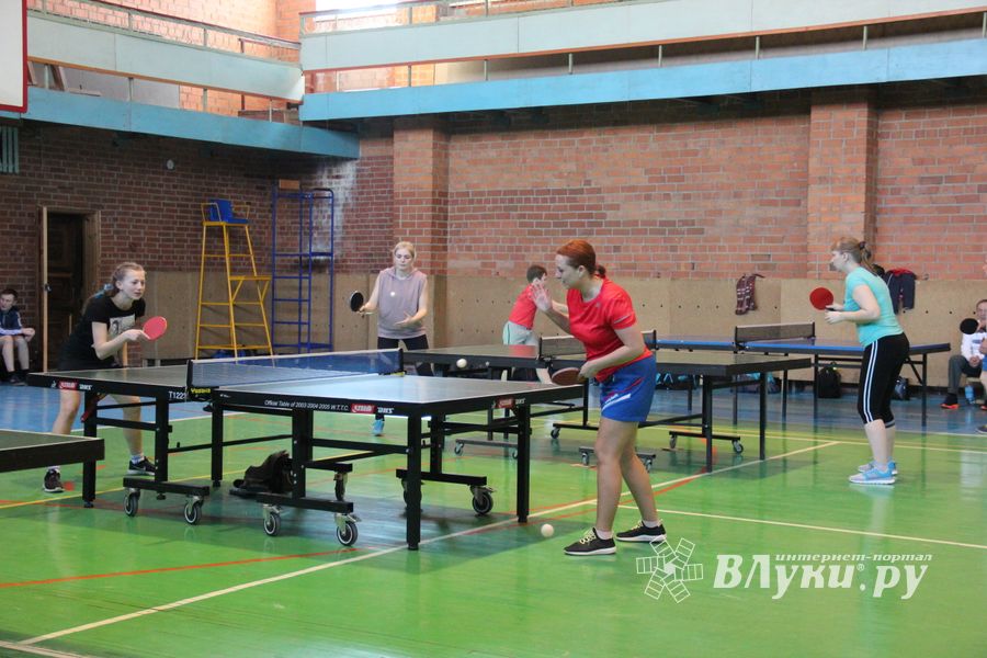 В Великих Луках прошол Кубок области по настольному теннису (ФОТО)