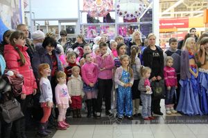 Ночь распродаж в ТЦ «Апельсин»