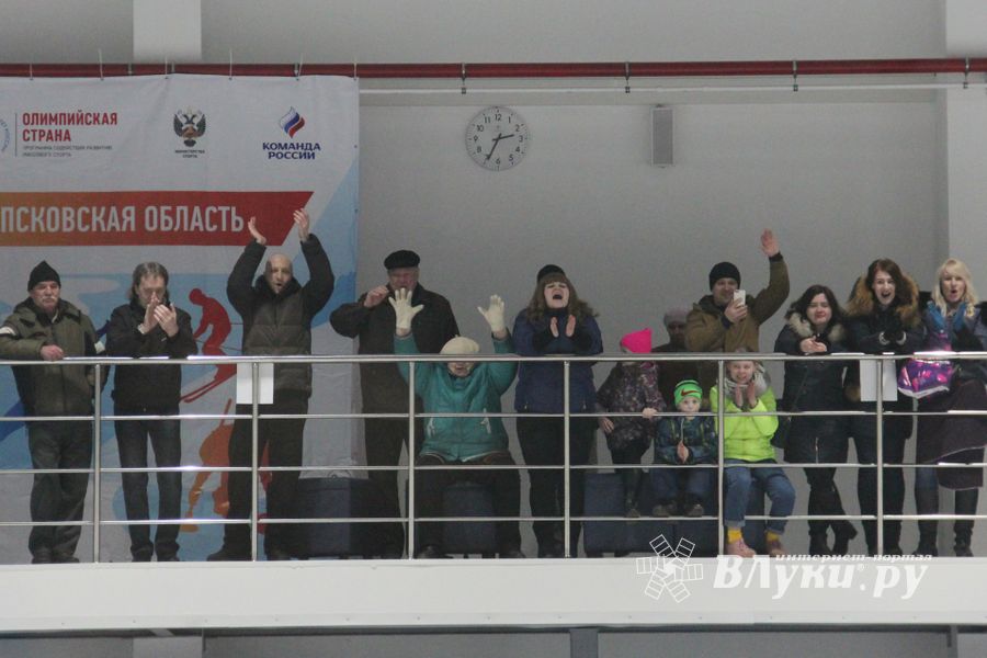 ХК «ЛукиСпорт» обыграл псковскую «Гвардию» по буллитам (ФОТО)