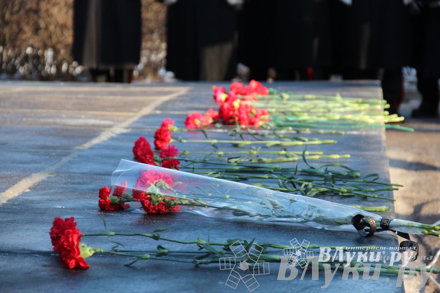 90-летие со дня рождения Александра Матросова. Митинг и возложение цветов к памятнику