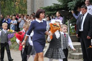 Школа №12 встретила День знаний (фото)