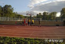 В Великих Луках состоялся турнир по стритболу (фото)