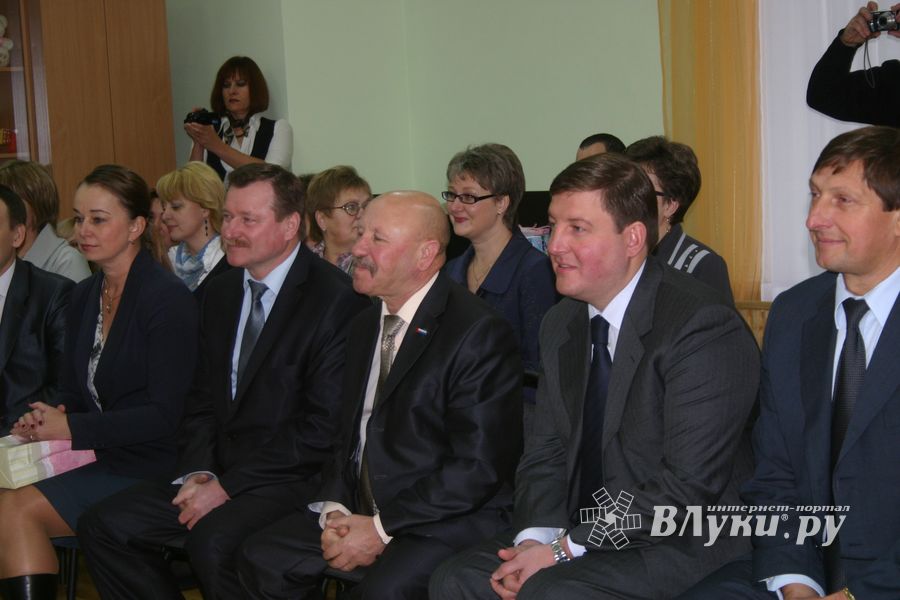 Губернатор области принял участие в торжественной церемонии открытия нового детского сада (ФОТО)